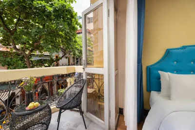 ファミリールーム（バルコニー付） — Little Hanoi Old Quarter Hostel